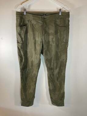 Prana womens Halle Jogger II Pants Camo outdoors hiking skinny stretch cargo Siz